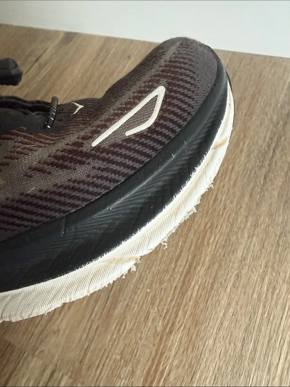 Hoka Clifton 9 Black and White Athletic Sneakers Size 8